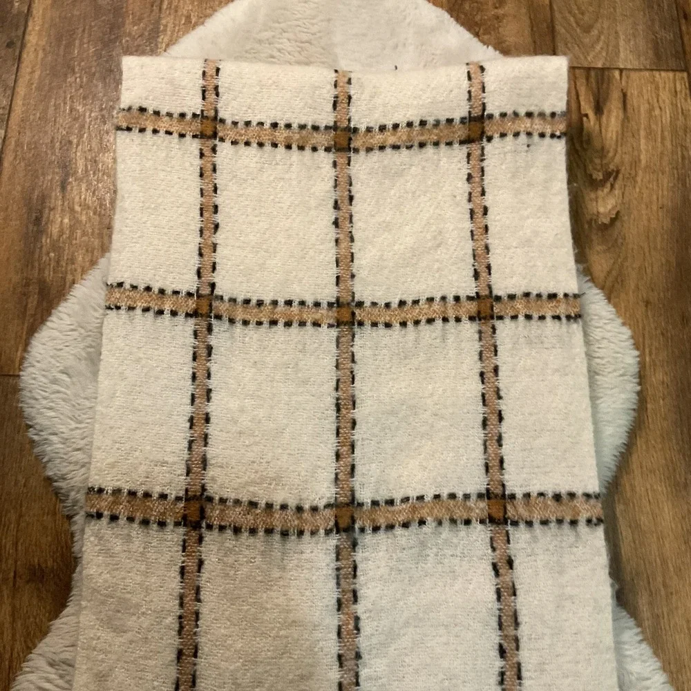 Anne Klein Scarf Fringed Plaid Neutral Cream Tan Black Large Blanket‎ Cozy Soft